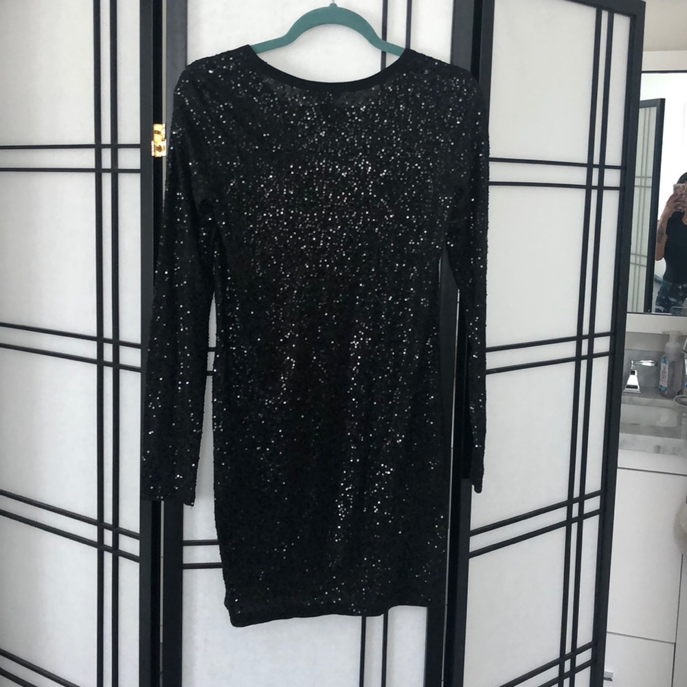 Dress - Picture 3 of 3